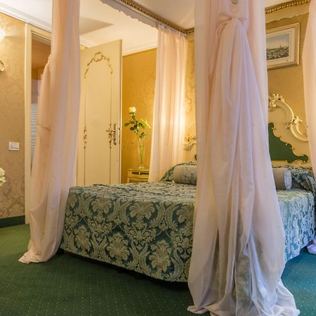 Hotel Becher Venedig Eksteriør billede