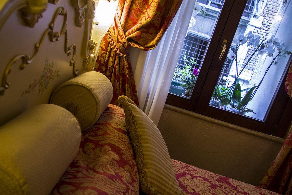 Hotel Becher Venedig Eksteriør billede