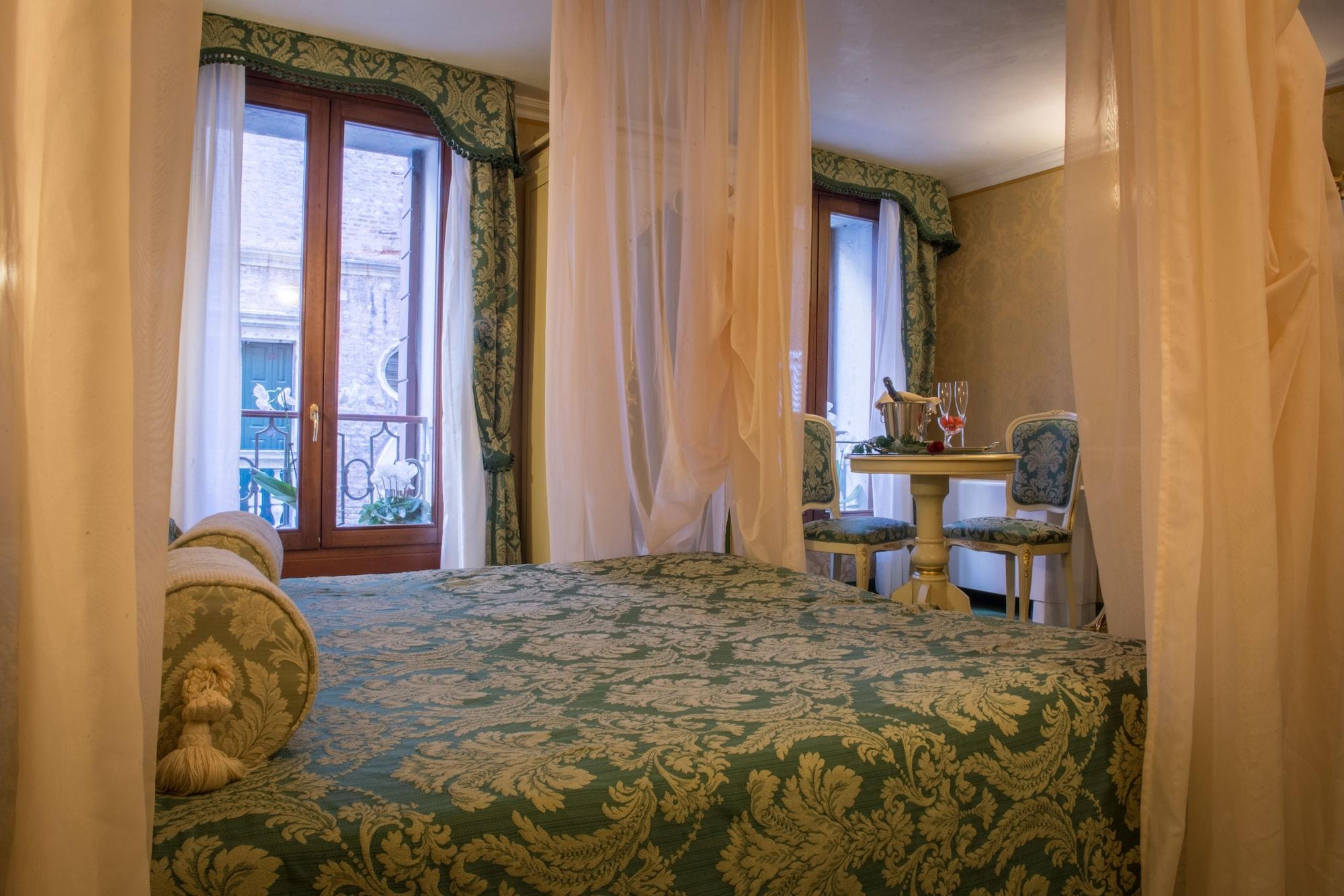 Hotel Becher Venedig Eksteriør billede