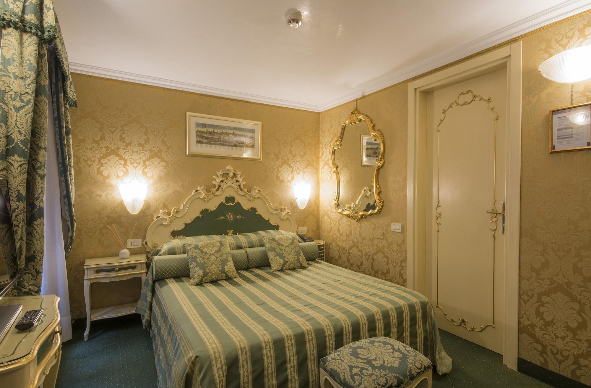 Hotel Becher Venedig Eksteriør billede