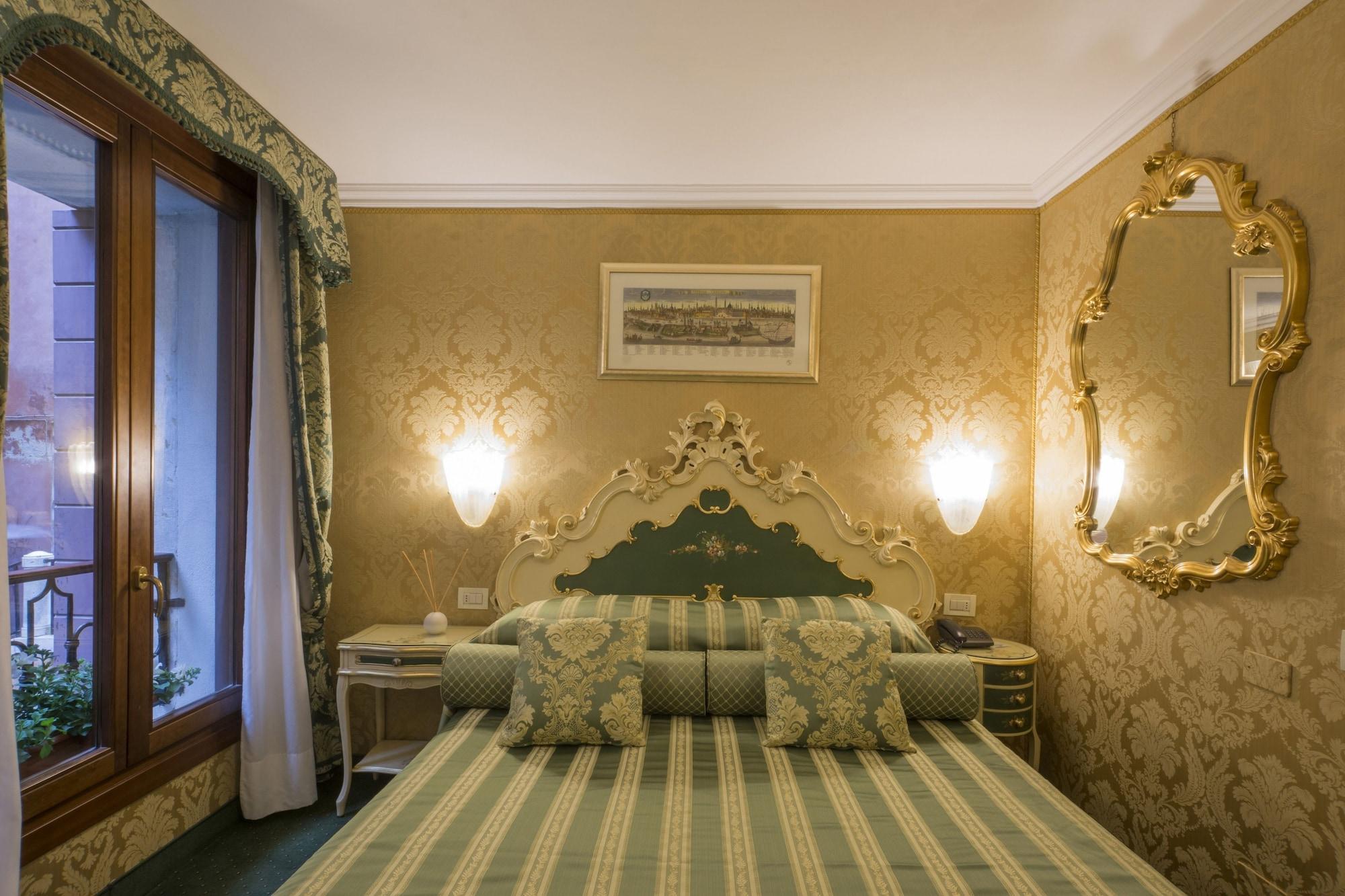 Hotel Becher Venedig Eksteriør billede