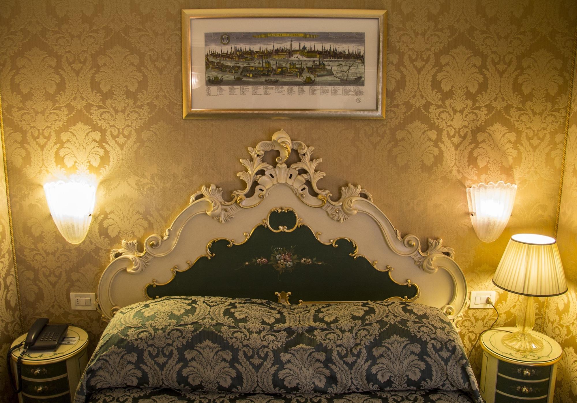 Hotel Becher Venedig Eksteriør billede
